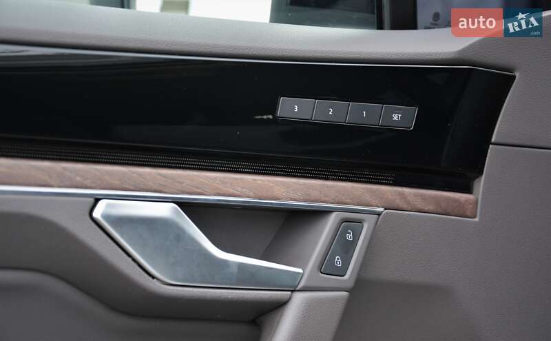 Позашляховик / Кросовер Volkswagen Touareg 2019 в Києві фото 14 Позашляховик / Кросовер Volkswagen Touareg 2019 в Києві