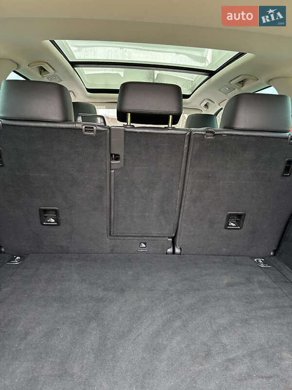 Внедорожник / Кроссовер Volkswagen Touareg 2015 в Тернополе