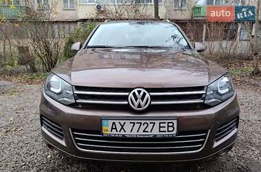 Позашляховик / Кросовер Volkswagen Touareg 2013 в Харкові