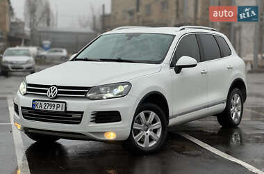 Позашляховик / Кросовер Volkswagen Touareg 2014 в Києві