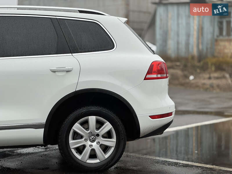 Внедорожник / Кроссовер Volkswagen Touareg 2014 в Киеве фото 10 Внедорожник / Кроссовер Volkswagen Touareg 2014 в Киеве