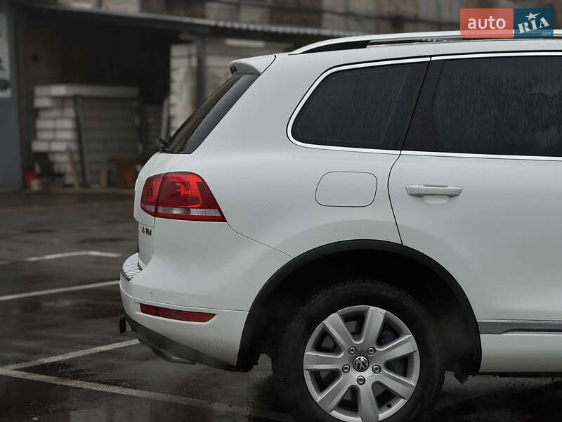 Внедорожник / Кроссовер Volkswagen Touareg 2014 в Киеве фото 17 Внедорожник / Кроссовер Volkswagen Touareg 2014 в Киеве