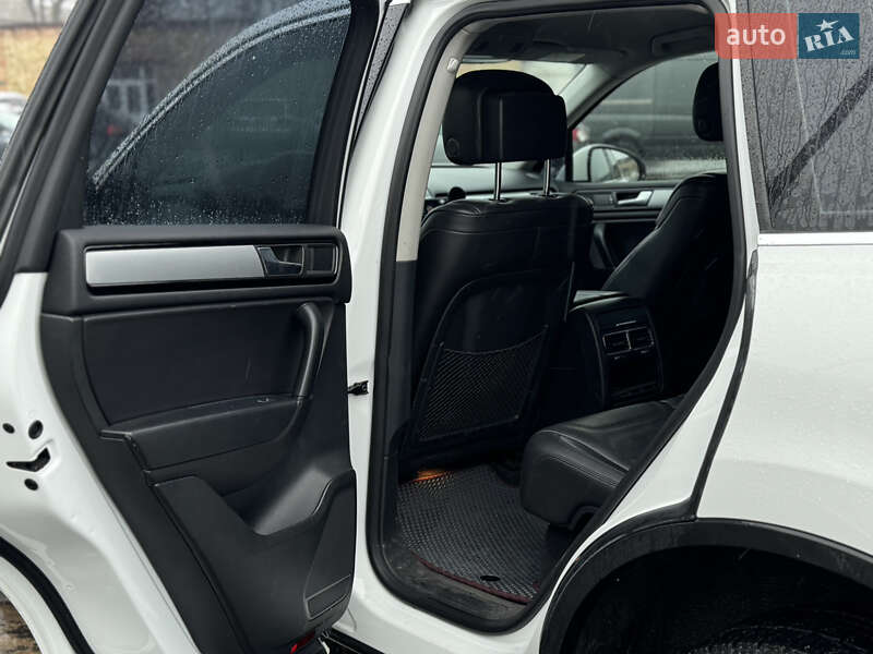 Внедорожник / Кроссовер Volkswagen Touareg 2014 в Киеве фото 44 Внедорожник / Кроссовер Volkswagen Touareg 2014 в Киеве