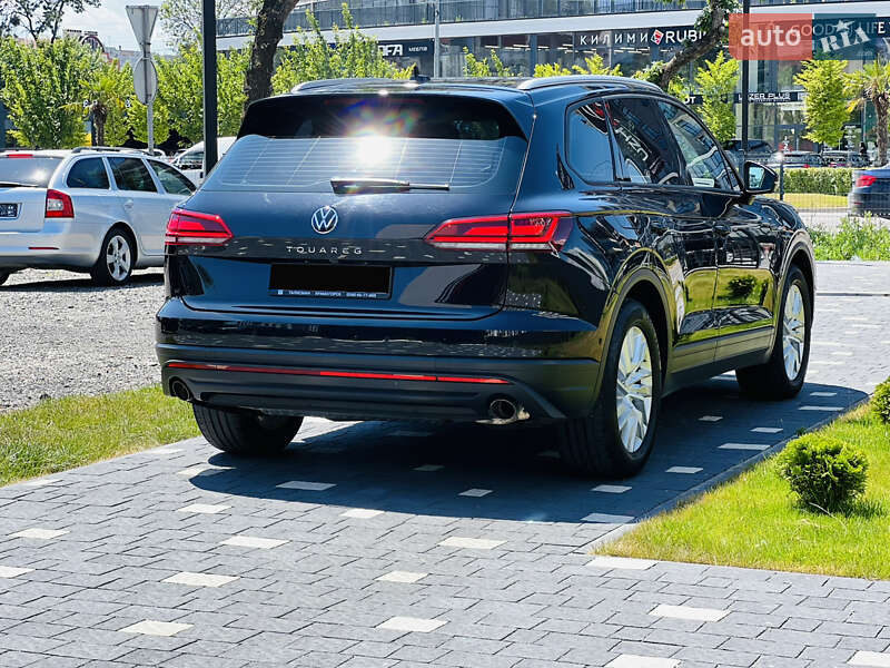 Внедорожник / Кроссовер Volkswagen Touareg 2021 в Ужгороде