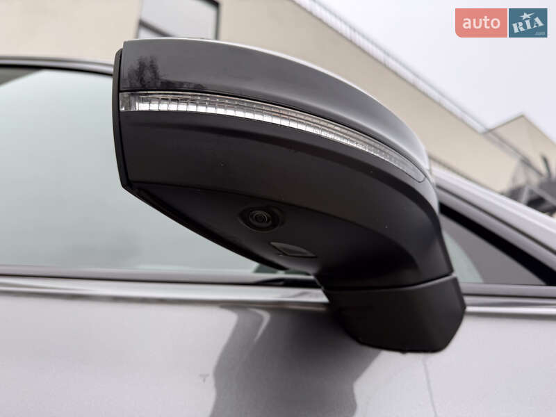 Внедорожник / Кроссовер Volkswagen Touareg 2021 в Хмельницком