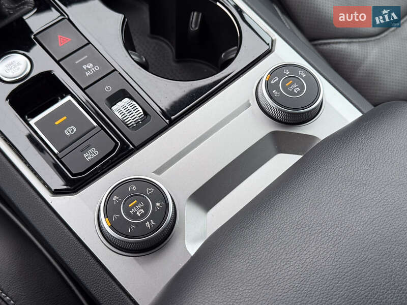 Внедорожник / Кроссовер Volkswagen Touareg 2021 в Хмельницком