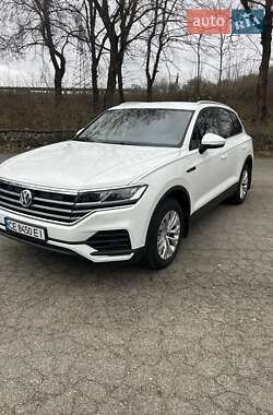 Внедорожник / Кроссовер Volkswagen Touareg 2020 в Черкассах