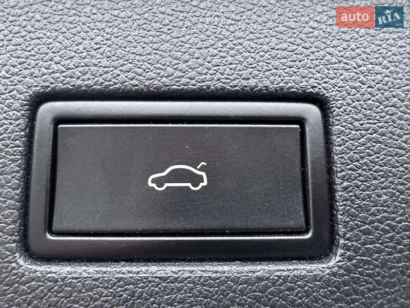 Внедорожник / Кроссовер Volkswagen Touareg 2019 в Звенигородке фото 32 Внедорожник / Кроссовер Volkswagen Touareg 2019 в Звенигородке