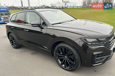Внедорожник / Кроссовер Volkswagen Touareg 2023 в Киеве