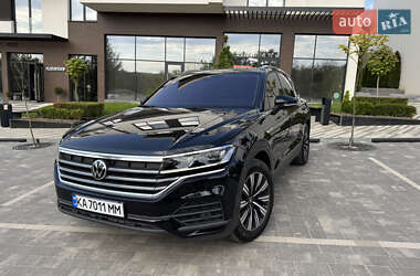 Внедорожник / Кроссовер Volkswagen Touareg 2020 в Днепре