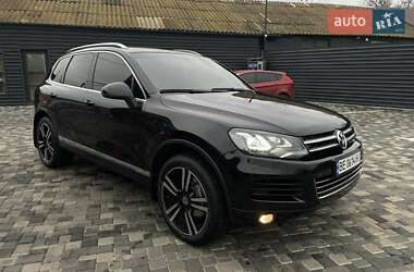 Внедорожник / Кроссовер Volkswagen Touareg 2011 в Николаеве