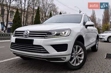 Внедорожник / Кроссовер Volkswagen Touareg 2016 в Одессе