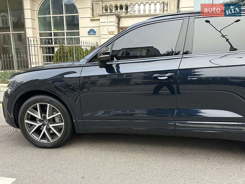 Внедорожник / Кроссовер Volkswagen Touareg 2021 в Киеве фото 16 Внедорожник / Кроссовер Volkswagen Touareg 2021 в Киеве