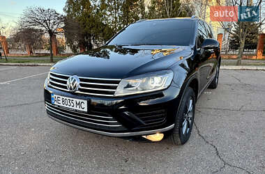 Внедорожник / Кроссовер Volkswagen Touareg 2016 в Кривом Роге