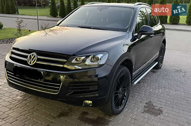 Позашляховик / Кросовер Volkswagen Touareg 2014 в Києві