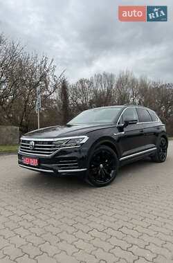 Внедорожник / Кроссовер Volkswagen Touareg 2019 в Бродах