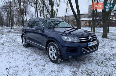 Внедорожник / Кроссовер Volkswagen Touareg 2013 в Харькове