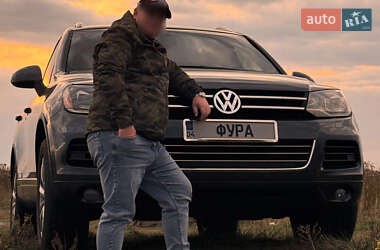 Внедорожник / Кроссовер Volkswagen Touareg 2011 в Павлограде