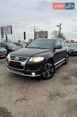 Внедорожник / Кроссовер Volkswagen Touareg 2008 в Белогородке