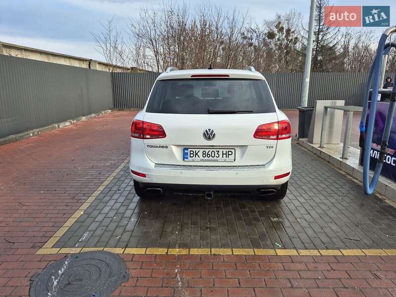 Позашляховик / Кросовер Volkswagen Touareg 2012 в Сарнах фото 11 Позашляховик / Кросовер Volkswagen Touareg 2012 в Сарнах