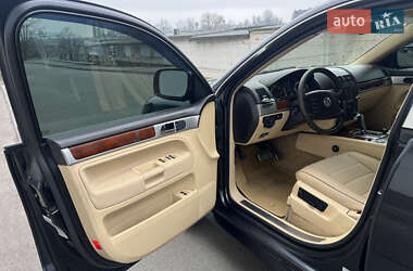 Внедорожник / Кроссовер Volkswagen Touareg 2006 в Киеве
