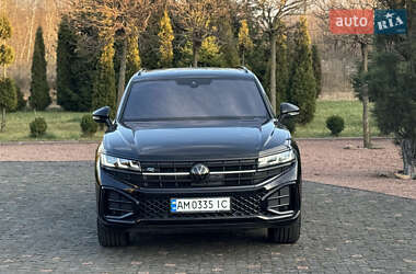 Внедорожник / Кроссовер Volkswagen Touareg 2023 в Киеве