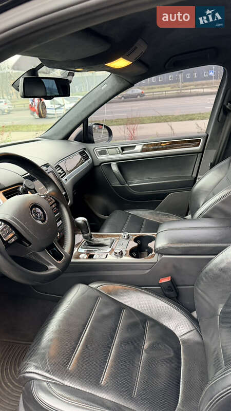 Позашляховик / Кросовер Volkswagen Touareg 2014 в Києві фото 15 Позашляховик / Кросовер Volkswagen Touareg 2014 в Києві
