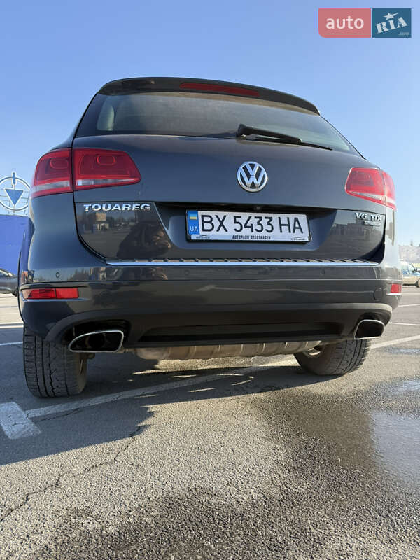 Позашляховик / Кросовер Volkswagen Touareg 2011 в Кам'янець-Подільському