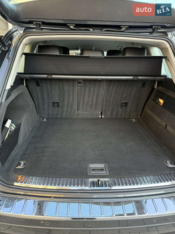 Позашляховик / Кросовер Volkswagen Touareg 2011 в Кам'янець-Подільському