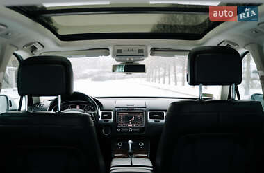 Внедорожник / Кроссовер Volkswagen Touareg 2014 в Умани