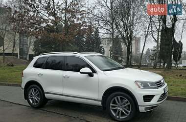 Позашляховик / Кросовер Volkswagen Touareg 2014 в Львові