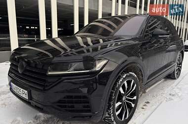 Внедорожник / Кроссовер Volkswagen Touareg 2020 в Киеве