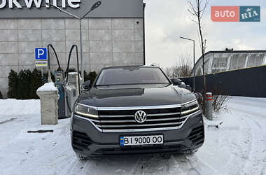 Внедорожник / Кроссовер Volkswagen Touareg 2018 в Полтаве