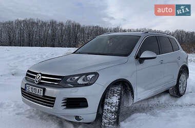 Внедорожник / Кроссовер Volkswagen Touareg 2012 в Хотине