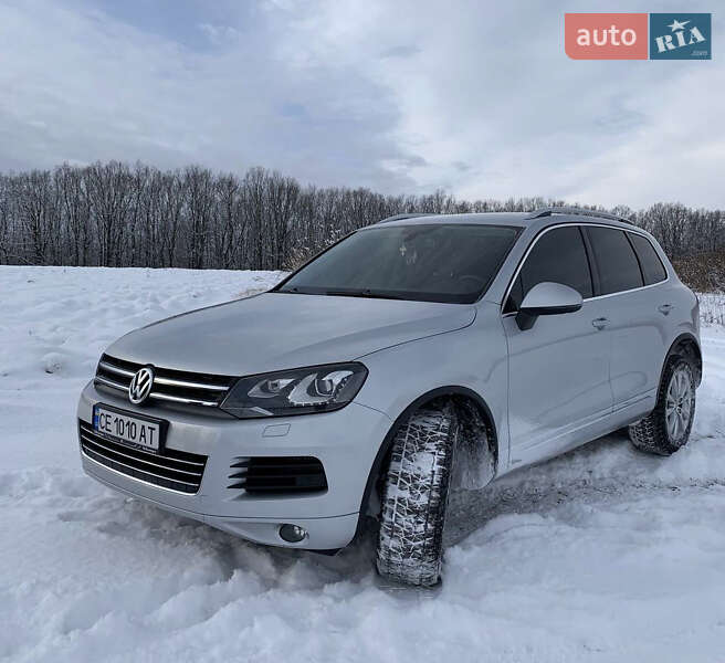 Внедорожник / Кроссовер Volkswagen Touareg 2012 в Хотине