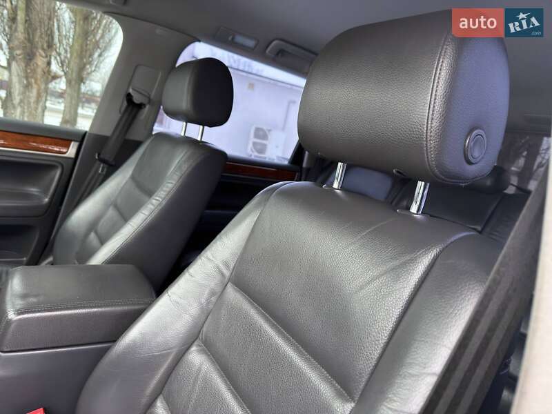 Внедорожник / Кроссовер Volkswagen Touareg 2008 в Ахтырке