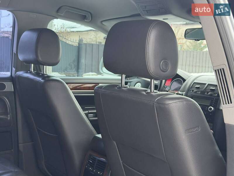 Внедорожник / Кроссовер Volkswagen Touareg 2008 в Ахтырке