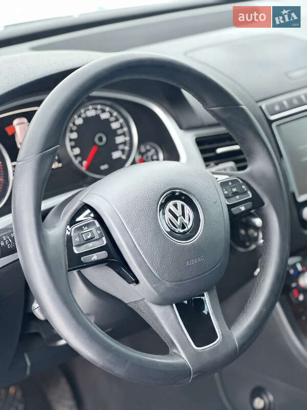 Внедорожник / Кроссовер Volkswagen Touareg 2018 в Киеве фото 11 Внедорожник / Кроссовер Volkswagen Touareg 2018 в Киеве