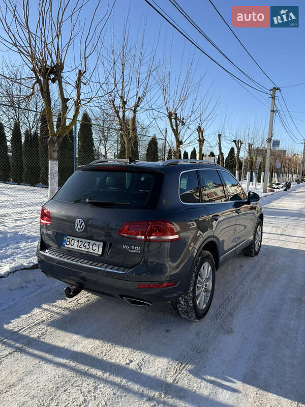 Позашляховик / Кросовер Volkswagen Touareg 2012 в Тернополі