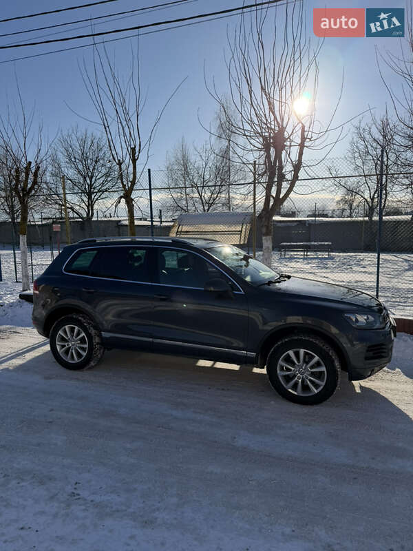 Позашляховик / Кросовер Volkswagen Touareg 2012 в Тернополі