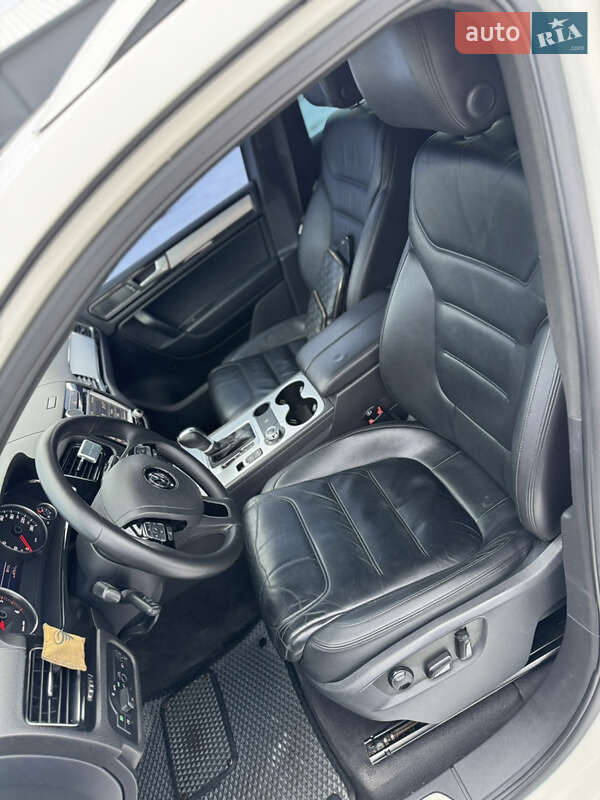 Внедорожник / Кроссовер Volkswagen Touareg 2011 в Виннице фото 25 Внедорожник / Кроссовер Volkswagen Touareg 2011 в Виннице