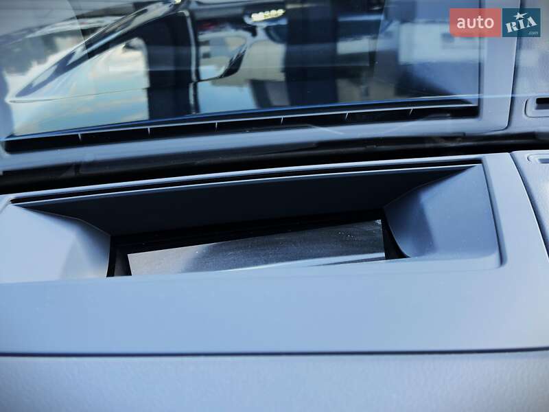 Внедорожник / Кроссовер Volkswagen Touareg 2019 в Киеве фото 42 Внедорожник / Кроссовер Volkswagen Touareg 2019 в Киеве