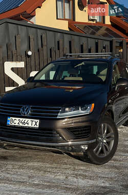 Внедорожник / Кроссовер Volkswagen Touareg 2015 в Львове