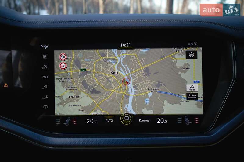 Внедорожник / Кроссовер Volkswagen Touareg 2019 в Киеве