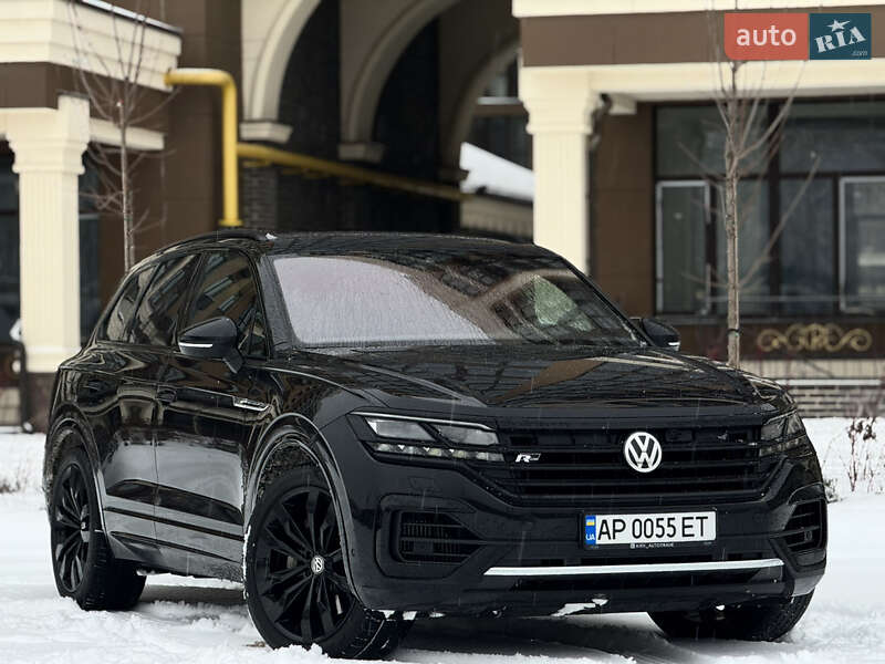 Внедорожник / Кроссовер Volkswagen Touareg 2019 в Киеве