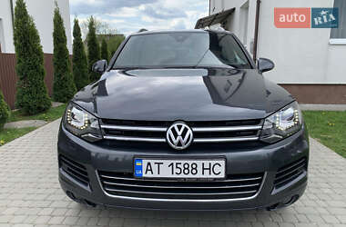 Внедорожник / Кроссовер Volkswagen Touareg 2011 в Тернополе