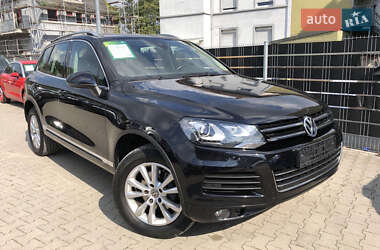 Внедорожник / Кроссовер Volkswagen Touareg 2011 в Луцке