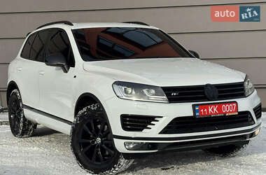 Позашляховик / Кросовер Volkswagen Touareg 2016 в Дрогобичі