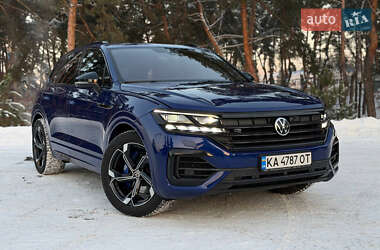 Внедорожник / Кроссовер Volkswagen Touareg 2022 в Киеве