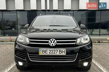 Позашляховик / Кросовер Volkswagen Touareg 2011 в Одесі